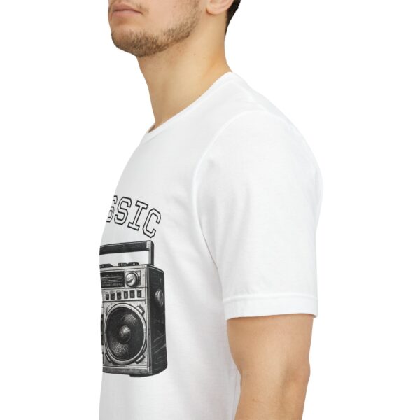15143790200337293611_2048.jpeg Vintage Boombox Tee — Retro 80s Radio Graphic T-Shirt